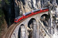 Viadukt Landwasser, unikátní dílo švýcarských železničních inženýrů, součást světového dědictví UNESCO